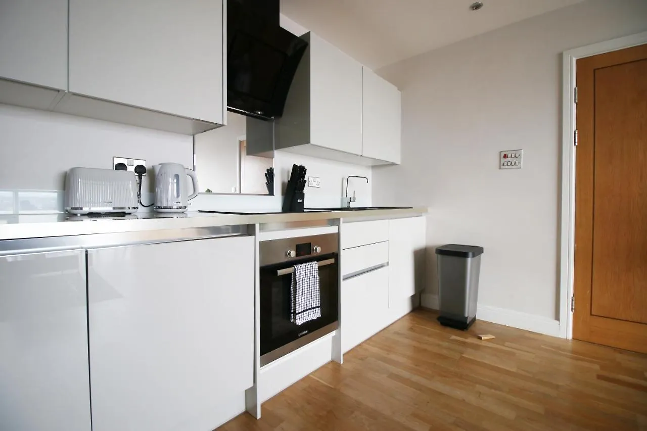 The View - Long Stay Offer - Modern Central Apartment And Parking By Cto Serviced Apartments Cardiff