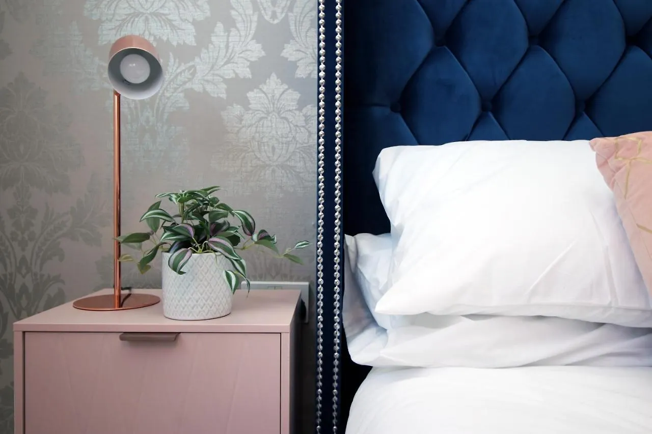 The View - Long Stay Offer - Modern Central Apartment And Parking By Cto Serviced Apartments Cardiff