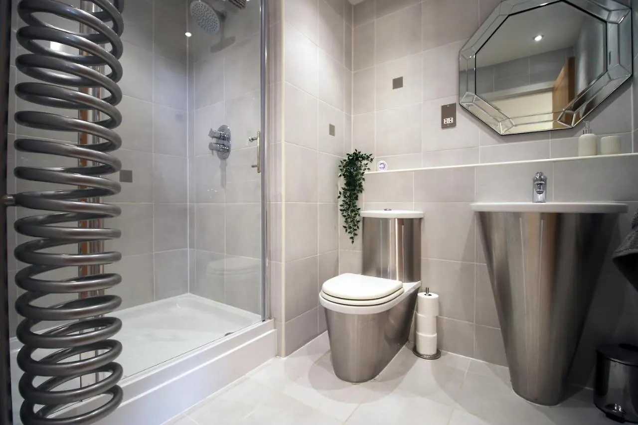 The View - Long Stay Offer - Modern Central Apartment And Parking By Cto Serviced Apartments Cardiff